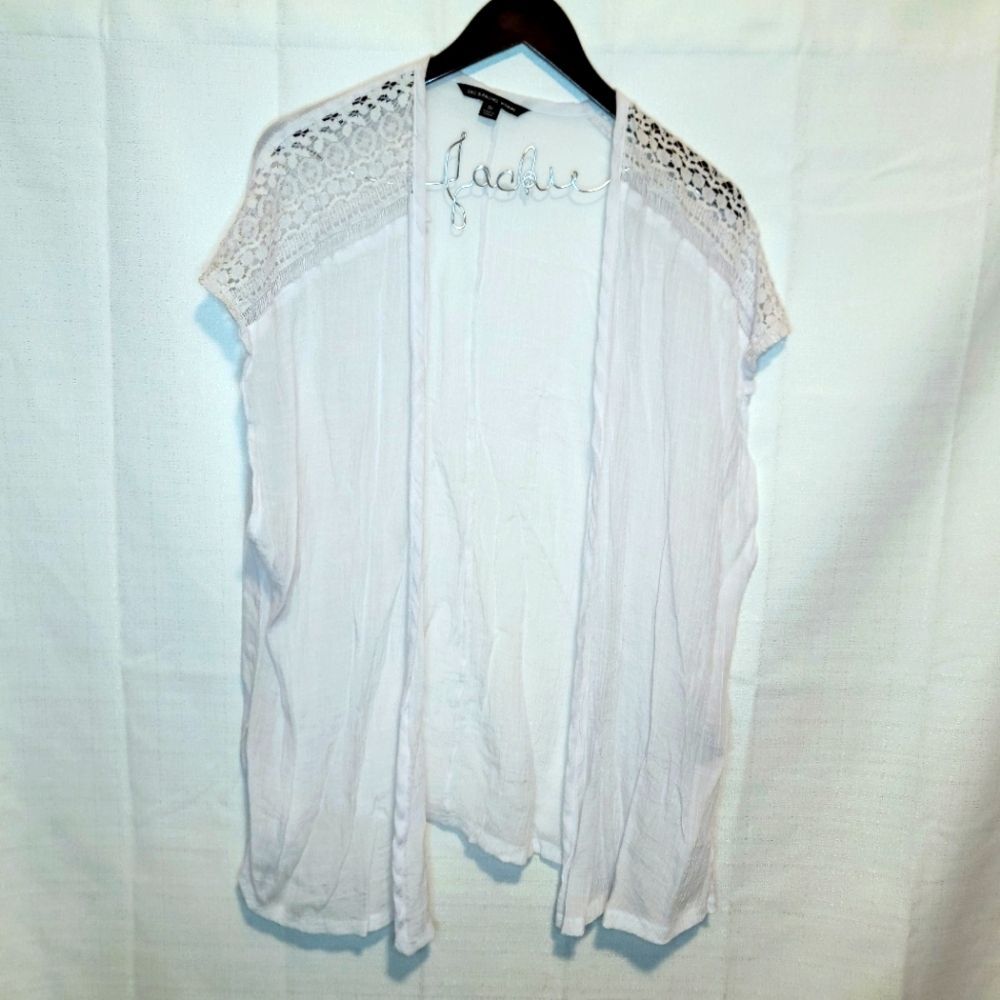Zac & Rachel White Open Sleeveless Cardigan Vest Lace Shoulder Detail Size 2X